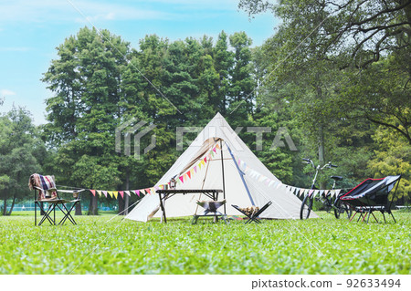 camping outdoor 92633494