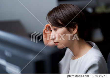 Women who are troubled by work Women who are troubled by work 92634242