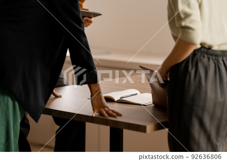 跨國公司：商業網站 92636806