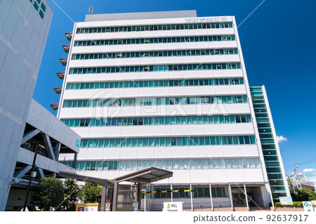 京林大學附屬醫院南前門診樓 夏日陽光 三鷹市, 東京 京林大學附屬醫院南前門診樓 夏日陽光 三鷹市, 東京 92637917