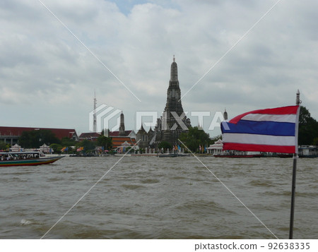 Kingdom of Thailand "Temple of Dawn" seen from the east bank of the Chao Phraya River 92638335