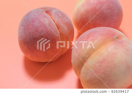 桃 92639417
