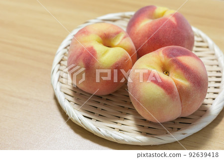 桃 92639418