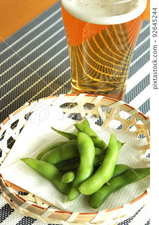Beer and Edamame Beer and Edamame 92645244