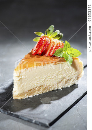 Traditional Cheesecake Traditional Cheesecake 92653371