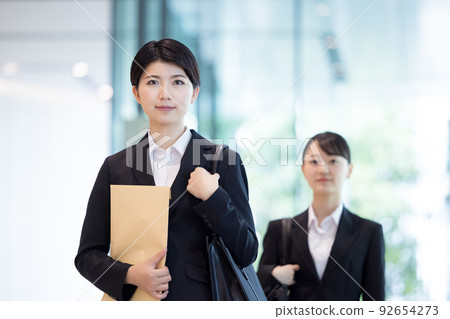 Job hunting female portrait shooting cooperation "LINK FOREST" Job hunting female portrait shooting cooperation "LINK FOREST" 92654273