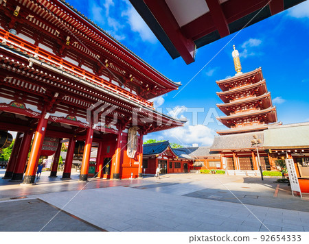 Senso-ji Temple Hokuramon和五層寶塔 92654333