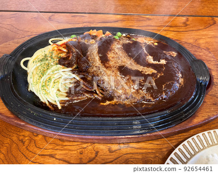 西餐廳菜單鐵板燒漢堡牛排 西餐廳菜單鐵板燒漢堡牛排 92654461