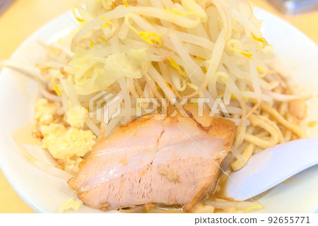 Heaping Jiro ramen Heaping Jiro ramen 92655771