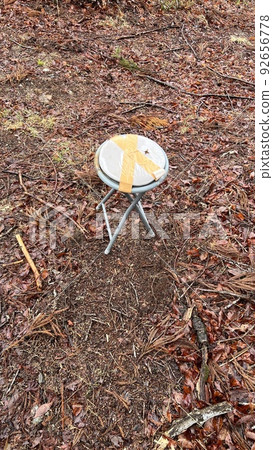 Chairs you should never sit on Chairs you should never sit on 92656778
