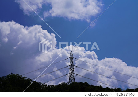 Hoshida-enchi, Katano-shi, Osaka, Thunderclouds and a steel tower (from Hoshida-enchi to the east, summer) 92658446