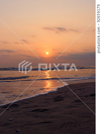 Morning at My Khe Beach 92659179