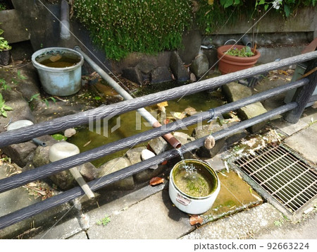 spring water fountain 92663224