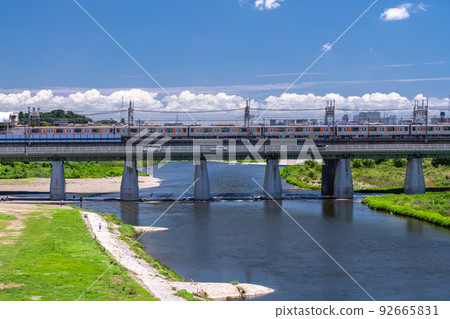 “東京” 二子玉川的街景和玉川綠地的景色 92665831