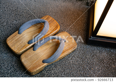 retro clogs 92666713