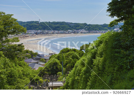 [鎌倉市]從成住院看由比濱海灘 92666927