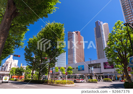 《Kanagawa Prefecture》Streetscape of tower apartments, Musashi Kosugi 92667376