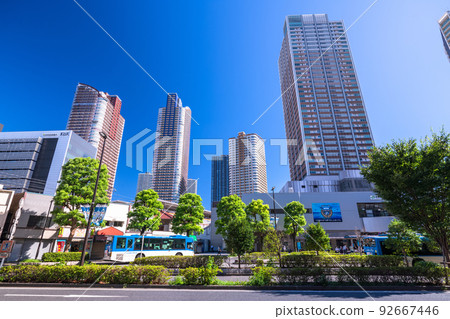 《Kanagawa Prefecture》Streetscape of tower apartments, Musashi Kosugi 《Kanagawa Prefecture》Streetscape of tower apartments, Musashi Kosugi 92667446