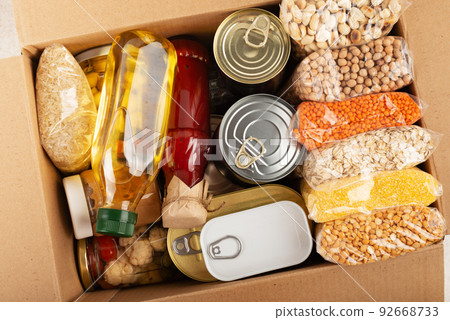 Survival set of nonperishable foods in carton box 92668733