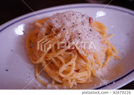 Italian food carbonara 92670226