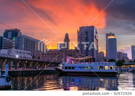 《Kanagawa Prefecture》Yokohama Bay Area Landscape/Summer Dusk 92672926
