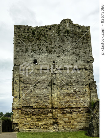 Remains of Chepstow Castle (Castell Cas-gwent) Remains of Chepstow Castle (Castell Cas-gwent) 92675066