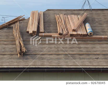 Replacement work for disaster prevention tiles (waterproofing work roofing) material background Replacement work for disaster prevention tiles (waterproofing work roofing) material background 92678045