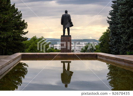 Monument to Lenin at sunset, Pyatigorsk, Stavropol Krai, Russia 92678435