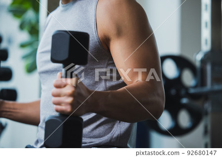 Fitness male muscle bodybuilding 92680147