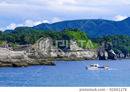 Nishiizu Town, Shizuoka Scenery seen on the Dogashima Cruise 92681276