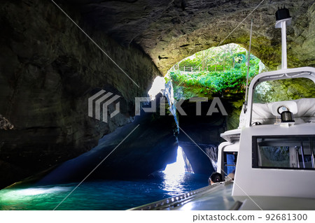 靜岡縣西伊豆町 堂島巡遊天窗洞的風景 92681300