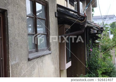 Scenery of a townscape lined with old Japanese houses Scenery of a townscape lined with old Japanese houses 92681407