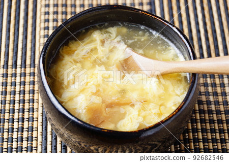 Egg soup 92682546