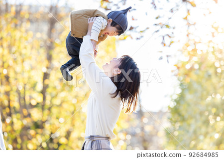 全家福媽媽和男孩 92684985