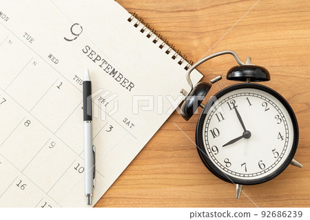 日曆和時鐘 日曆和時鐘 92686239
