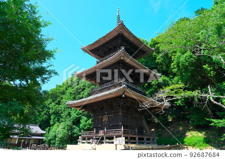 Goryu Sonryuin 三層寶塔和夏日藍天 6 岡山縣倉敷市 Goryu Sonryuin 三層寶塔和夏日藍天 6 岡山縣倉敷市 92687684