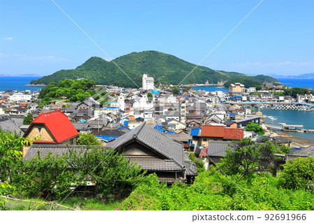 [Hiroshima Prefecture] View of Tomonoura in fine weather 92691966