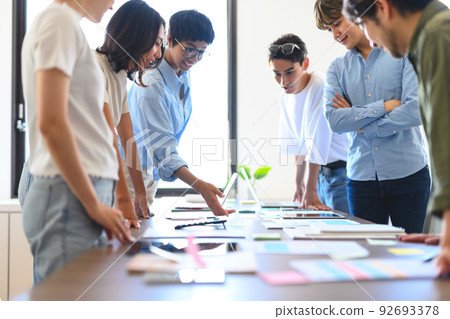 engineers, engineer, meeting 92693378