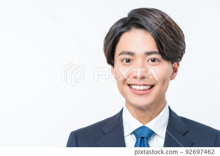 一個年輕的商人 92697462