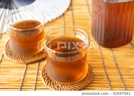 Barley tea summer drink caffeine-free Barley tea summer drink caffeine-free 92697841
