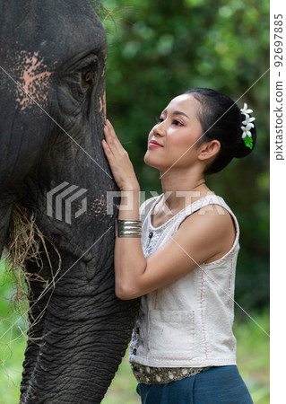Portrait of Thai Woman In Traditional Costume 92697885