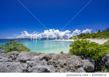 The sea of Minnajima, a remote island of Okinawa ② 92699639