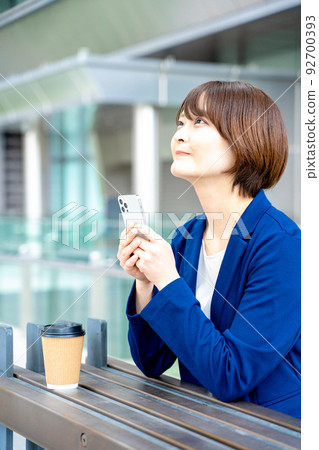 女商人咖啡館 92700393