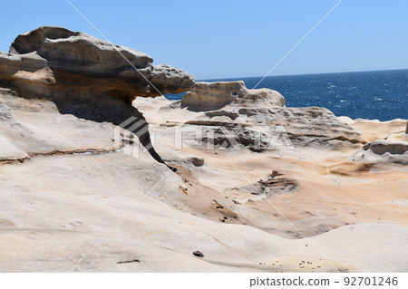 Scenic spot of Shirahama, Senjojiki and the blue sea 92701246