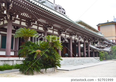 從一個角度看博多東長寺 92701999
