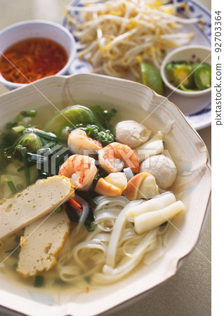 prawn noodles sup with dumpling prawn noodles sup with dumpling 92703364
