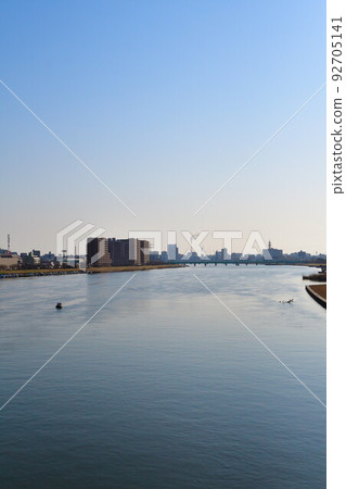 信濃川河口風景(新潟縣) 信濃川河口風景(新潟縣) 92705141