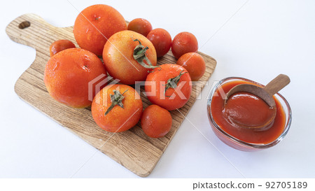 番茄醬和番茄 92705189