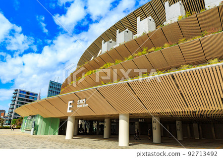 Gaienmon，國家體育場，新宿區，東京在秋天 92713492