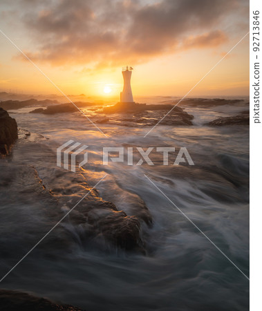 Minamiboso City, Chiba Prefecture Awa Shirahama Port Lighthouse at sunrise Minamiboso City, Chiba Prefecture Awa Shirahama Port Lighthouse at sunrise 92713846